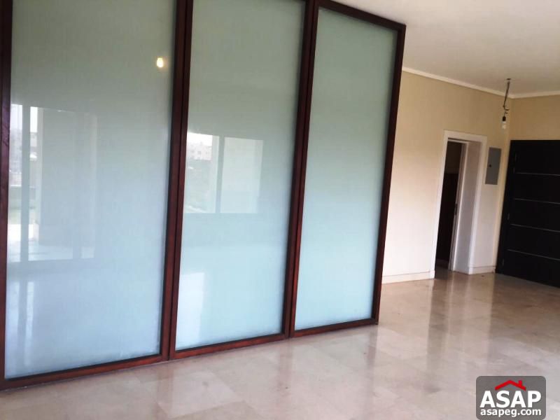 Apartment with Garden in the Village Palm Hills Apartment with Garden in the Village Palm Hills