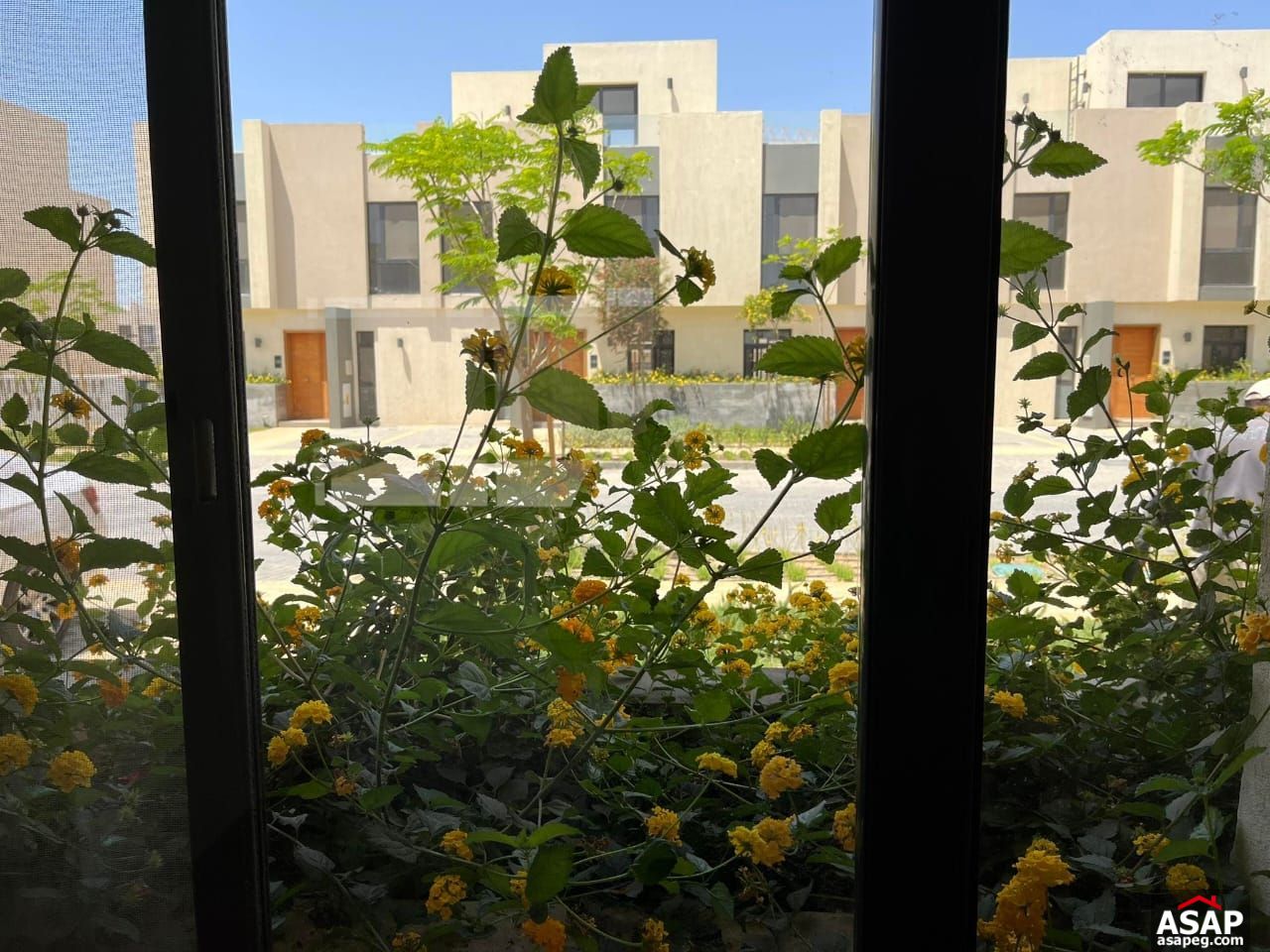 Finished Town House for Sale in Al Burouj Finished Town House for Sale in Al Burouj