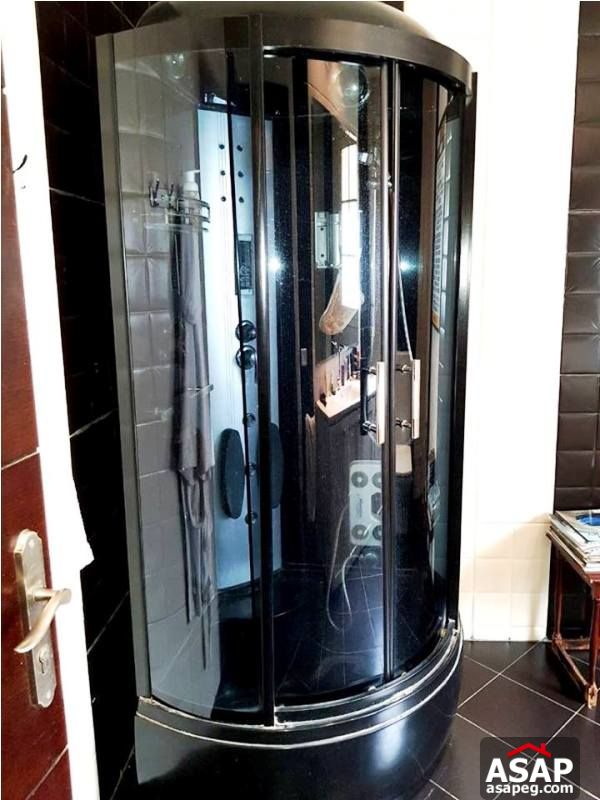 Villa with Big Garden for Rent in Lake View Villa with Big Garden for Rent in Lake View