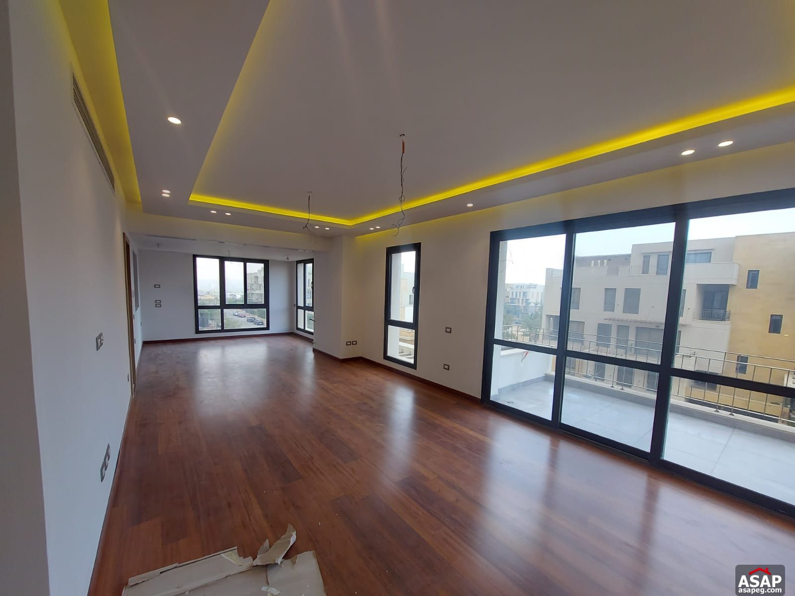 Triplex with Roof for Rent in Eastown Sodic Triplex with Roof for Rent in Eastown Sodic