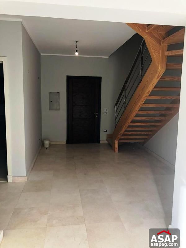 Duplex with Garden in Village Gate Compound Duplex with Garden in Village Gate Compound