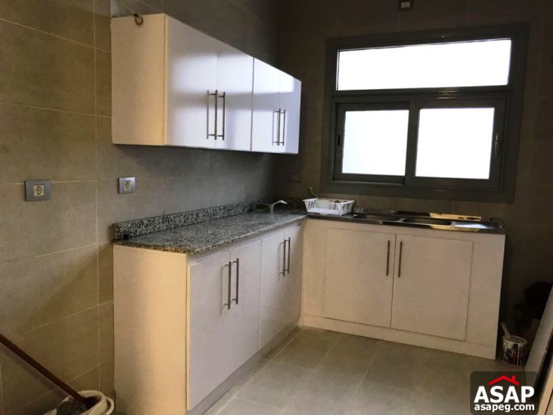 Studio for Rent in Village Gate Studio for Rent in Village Gate