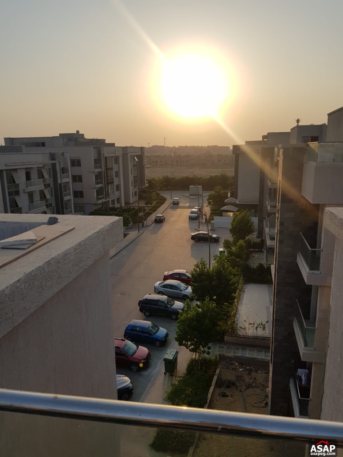 Penthouse with Swimming Pool for Sale in Galleria Moon Valley Penthouse with Swimming Pool for Sale in Galleria Moon Valley