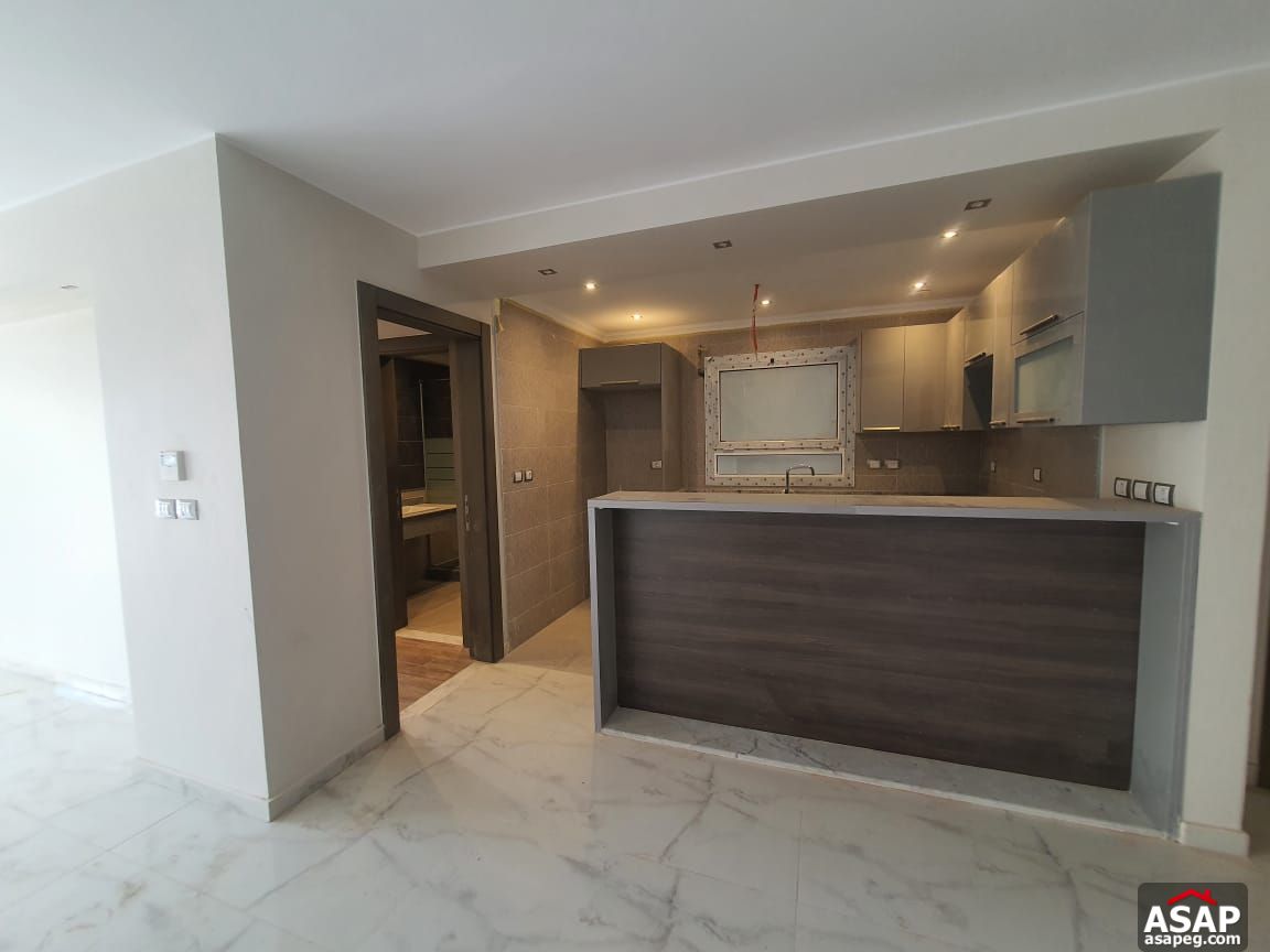 Semi Furnished Studio for Rent in Hyde Park Semi Furnished Studio for Rent in Hyde Park