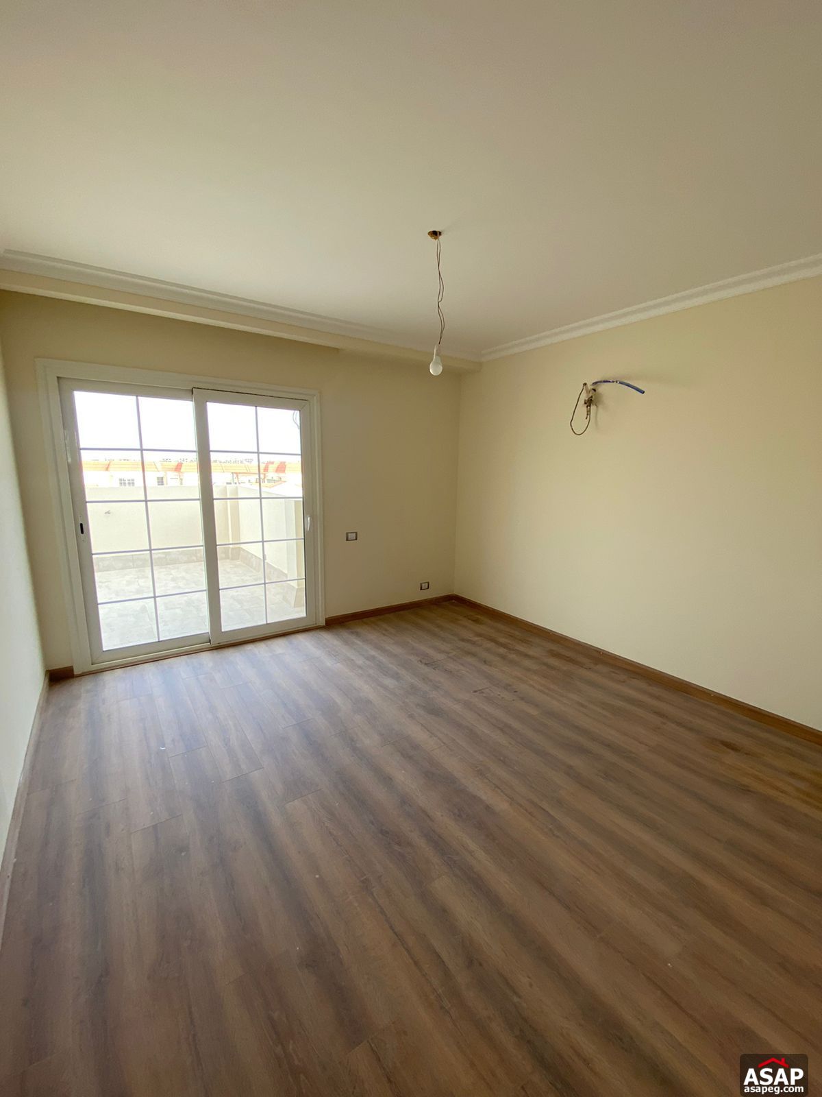 Penthouse with Lake View for Sale in Regents Park