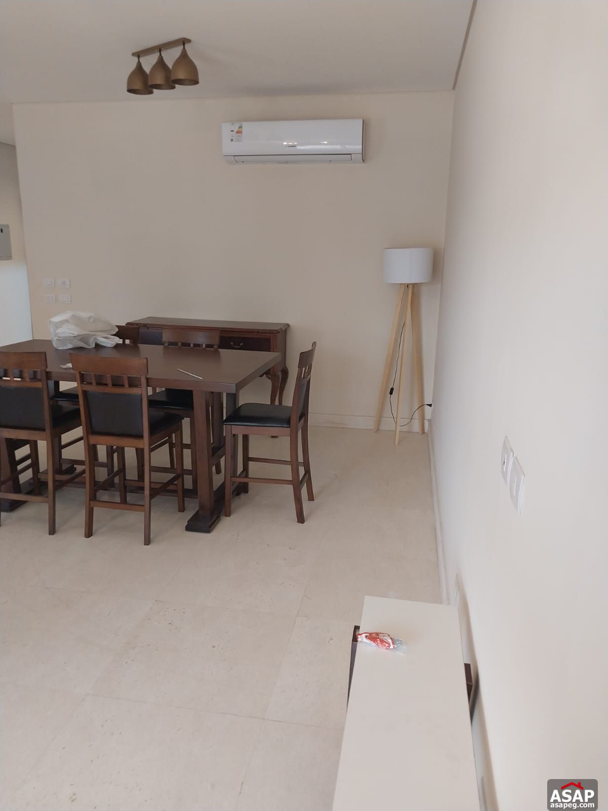 Furnished Apartment for Rent in 90 Avenue