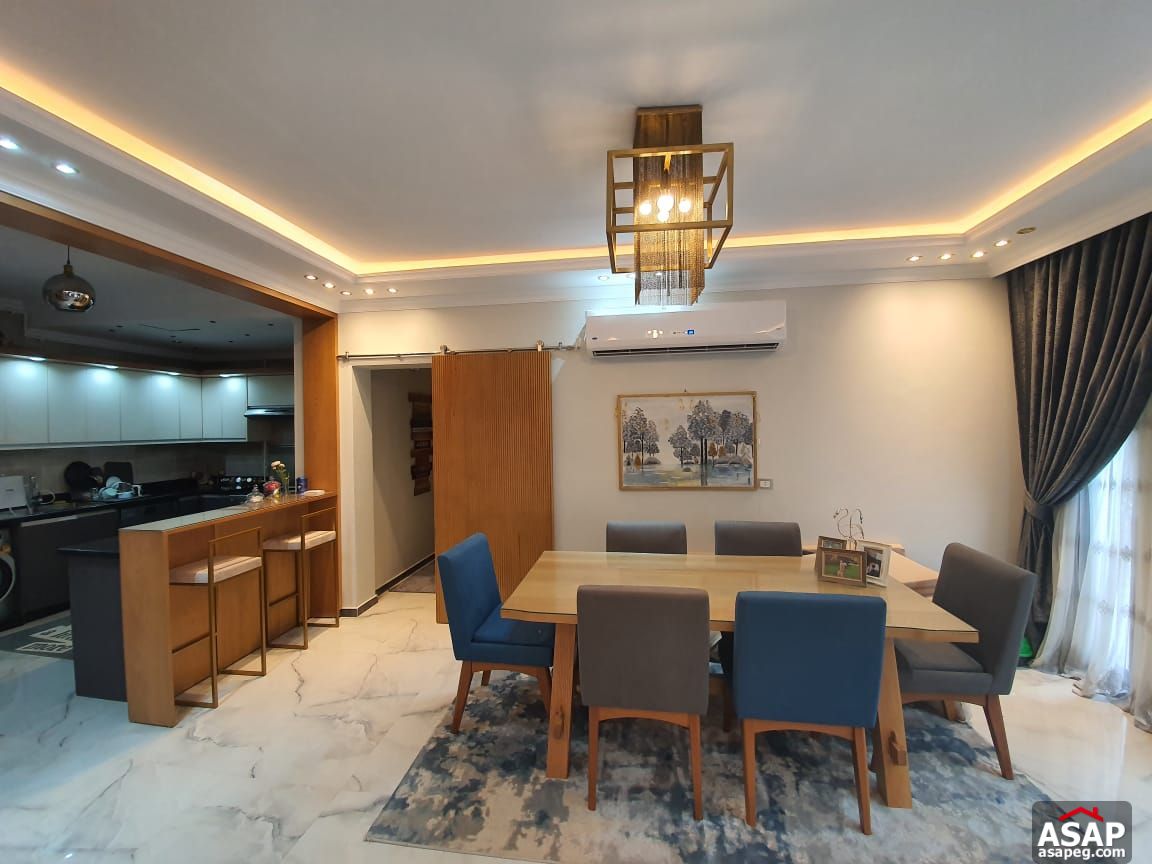 Furnished Ground Floor for Rent in Eastown Furnished Ground Floor for Rent in Eastown