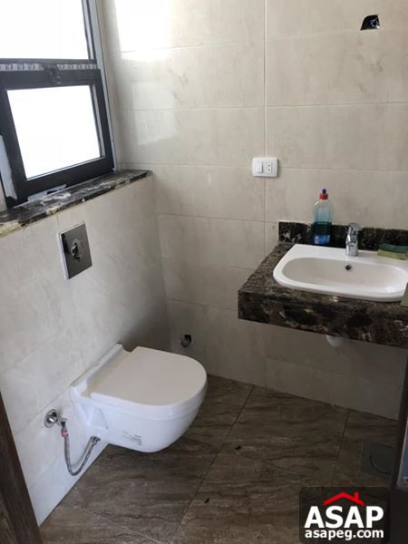 Studio with Roof for Rent in Westown Studio with Roof for Rent in Westown