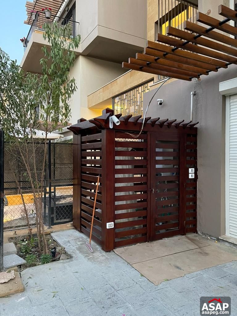 Duplex with Garden for Rent in Eastown