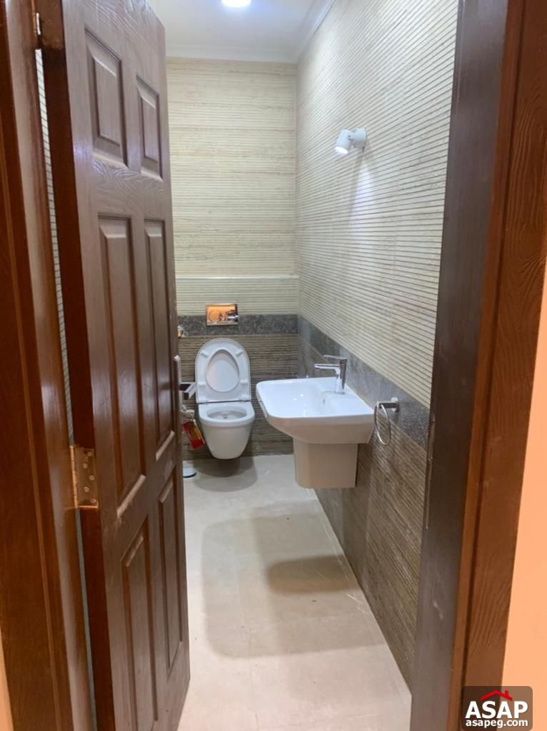 I Villa for Sale in Mountain View Hyde Park