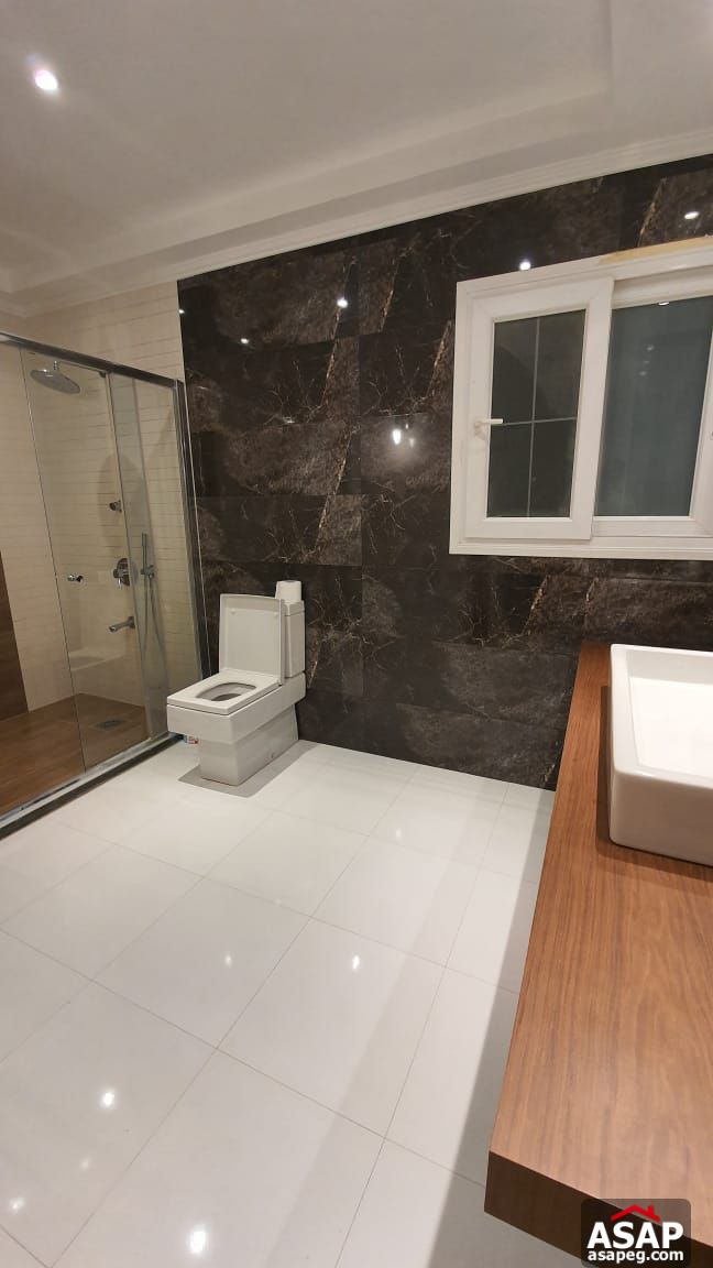 Stand Alone Villa for Rent in Mountain View