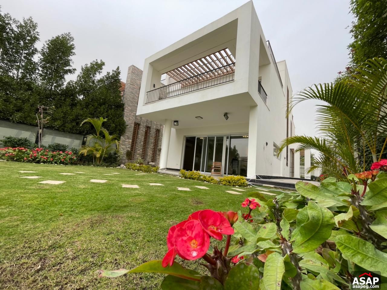 Twin House for Rent in Westown Compound