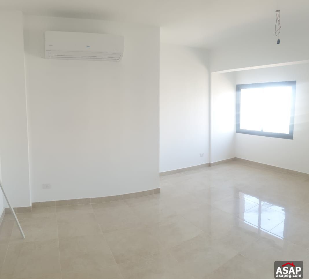 Penthouse for Rent in Fifth Square Penthouse for Rent in Fifth Square