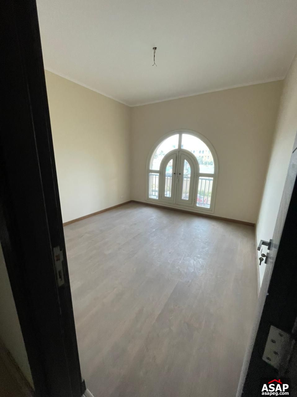 Apartment for Sale in 90 Avenue Apartment for Sale in 90 Avenue