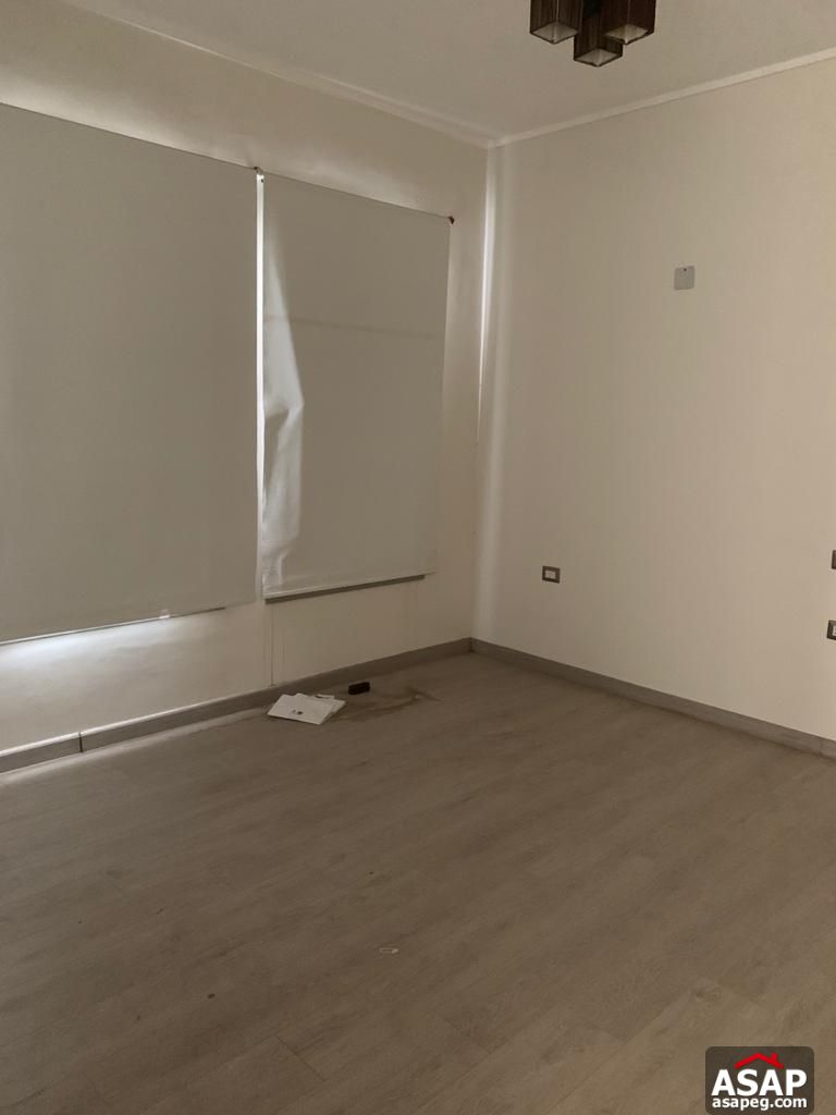 Apartment for Sale in Village Gate Compound Apartment for Sale in Village Gate Compound