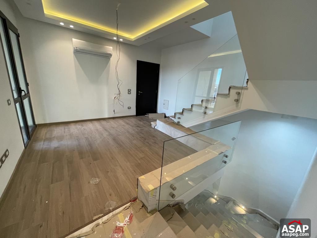 Triplex for Rent in Eastown Compound Triplex for Rent in Eastown Compound