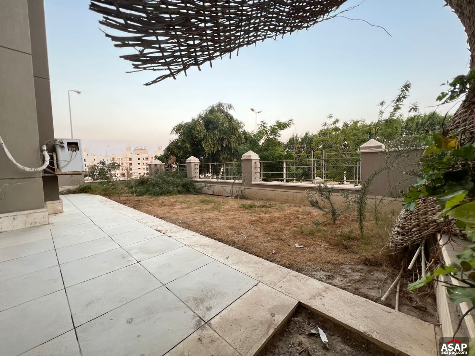 Studio with Garden for Rent in Village Gate Studio with Garden for Rent in Village Gate