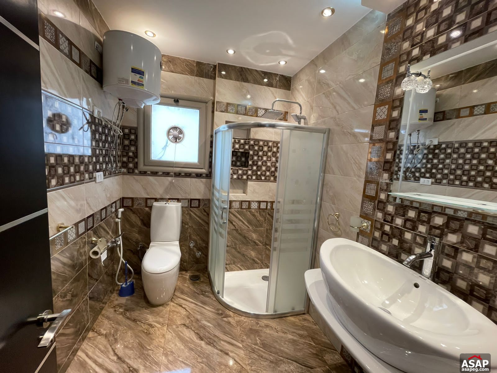 Fully Furnished Flat in Galleria Moon Valley