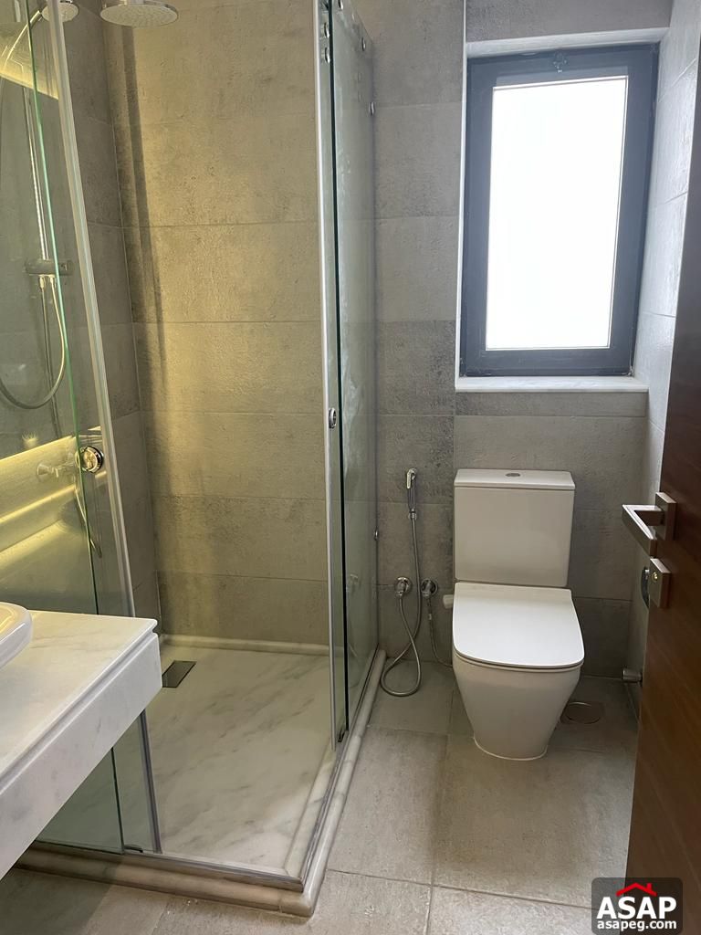 Apartment with Lake View for Rent in Lake View Residence