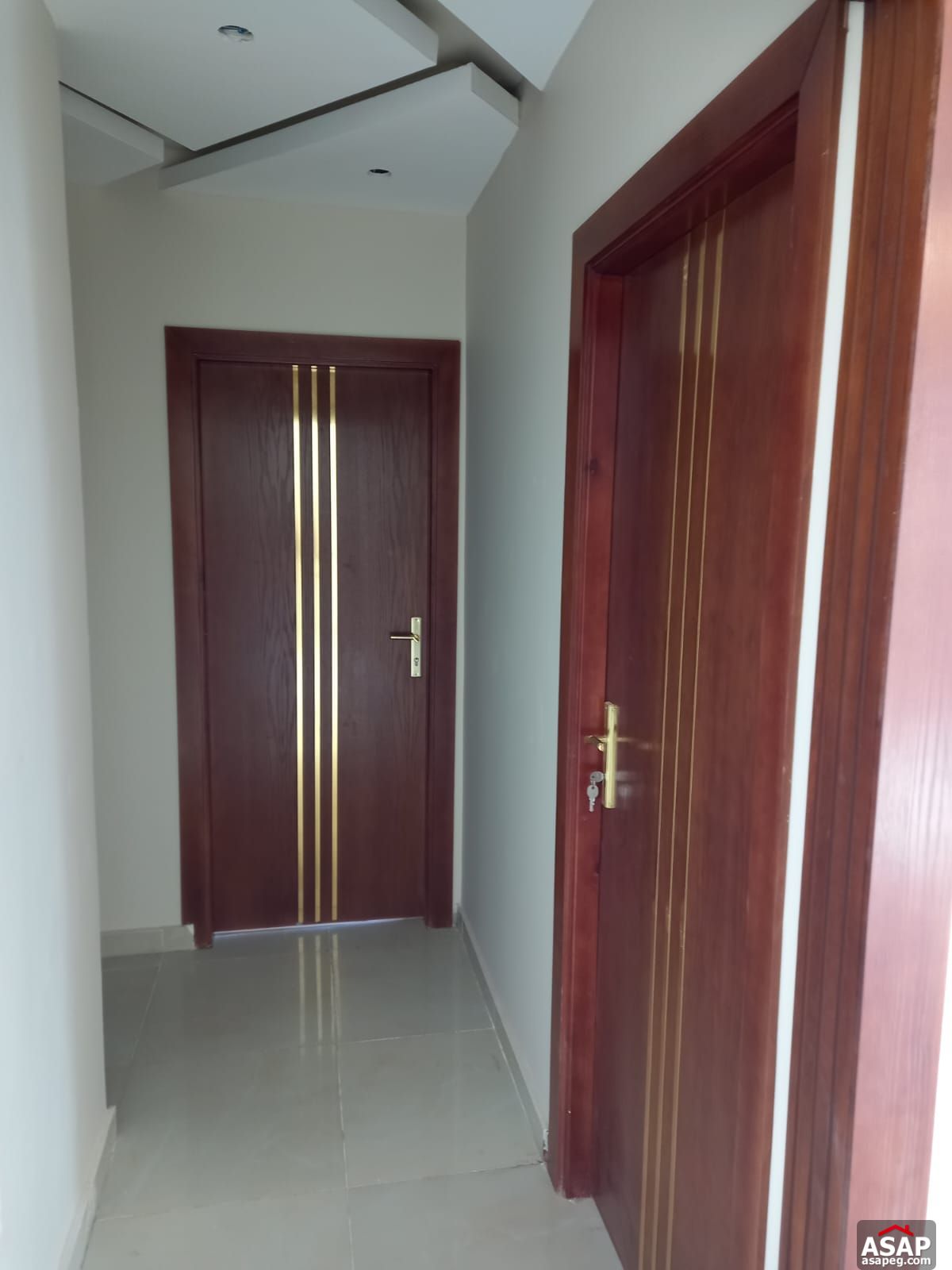 Fully-Finished Apartment in Villette Fully-Finished Apartment in Villette