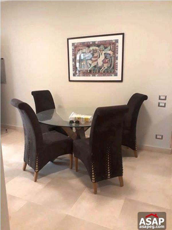 Studio with Garden for Rent in Village Gate Studio with Garden for Rent in Village Gate