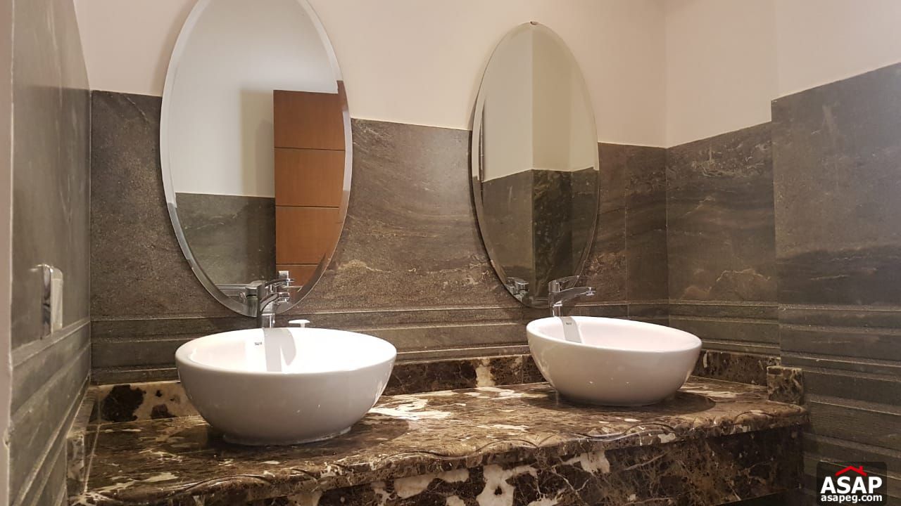 Villa for Sale in North Coast - Hacienda White Villa for Sale in North Coast - Hacienda White