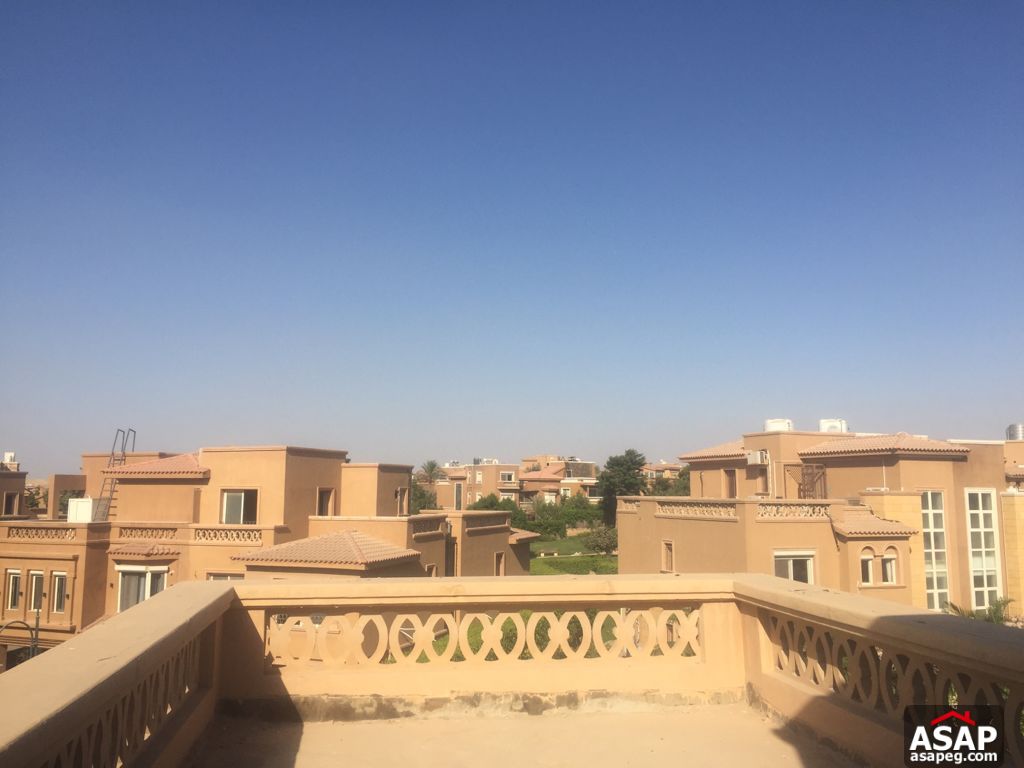 Town House for Sale in Bellagio Compound Town House for Sale in Bellagio Compound