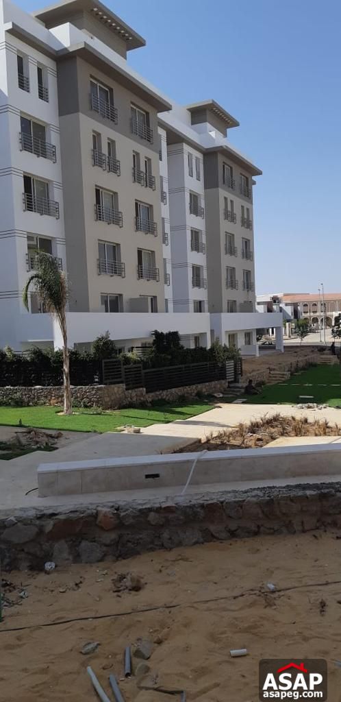 Duplex with Garden for Sale in Hyde Park