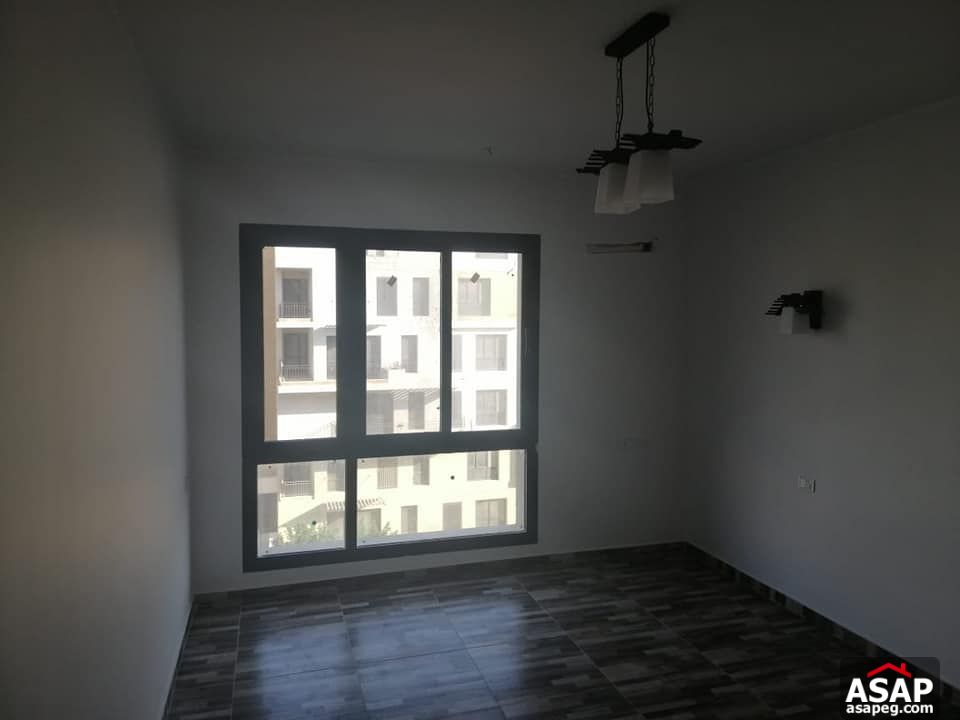 Duplex with Roof for Rent in Eastown