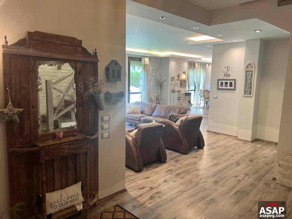 Duplex with Garden for Rent Eastown