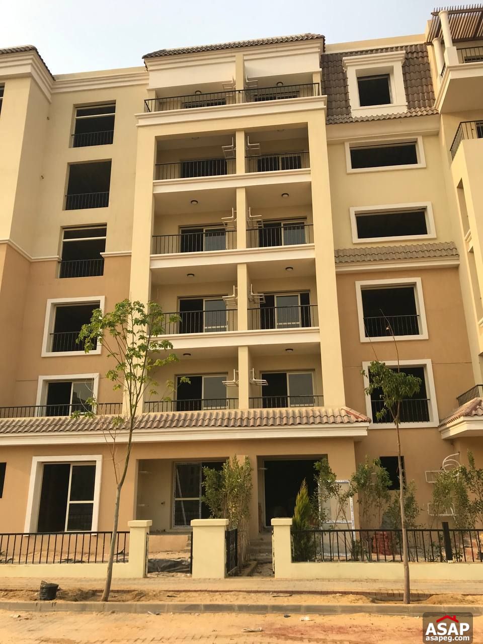 Apartment for Sale in Sarai Compound Apartment for Sale in Sarai Compound