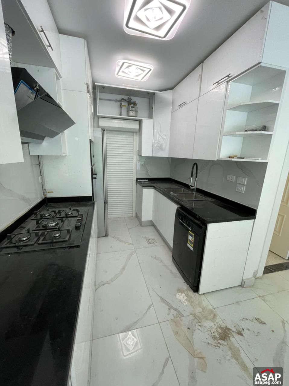 Semi Furnished Apartment in Lake View Residence Semi Furnished Apartment in Lake View Residence