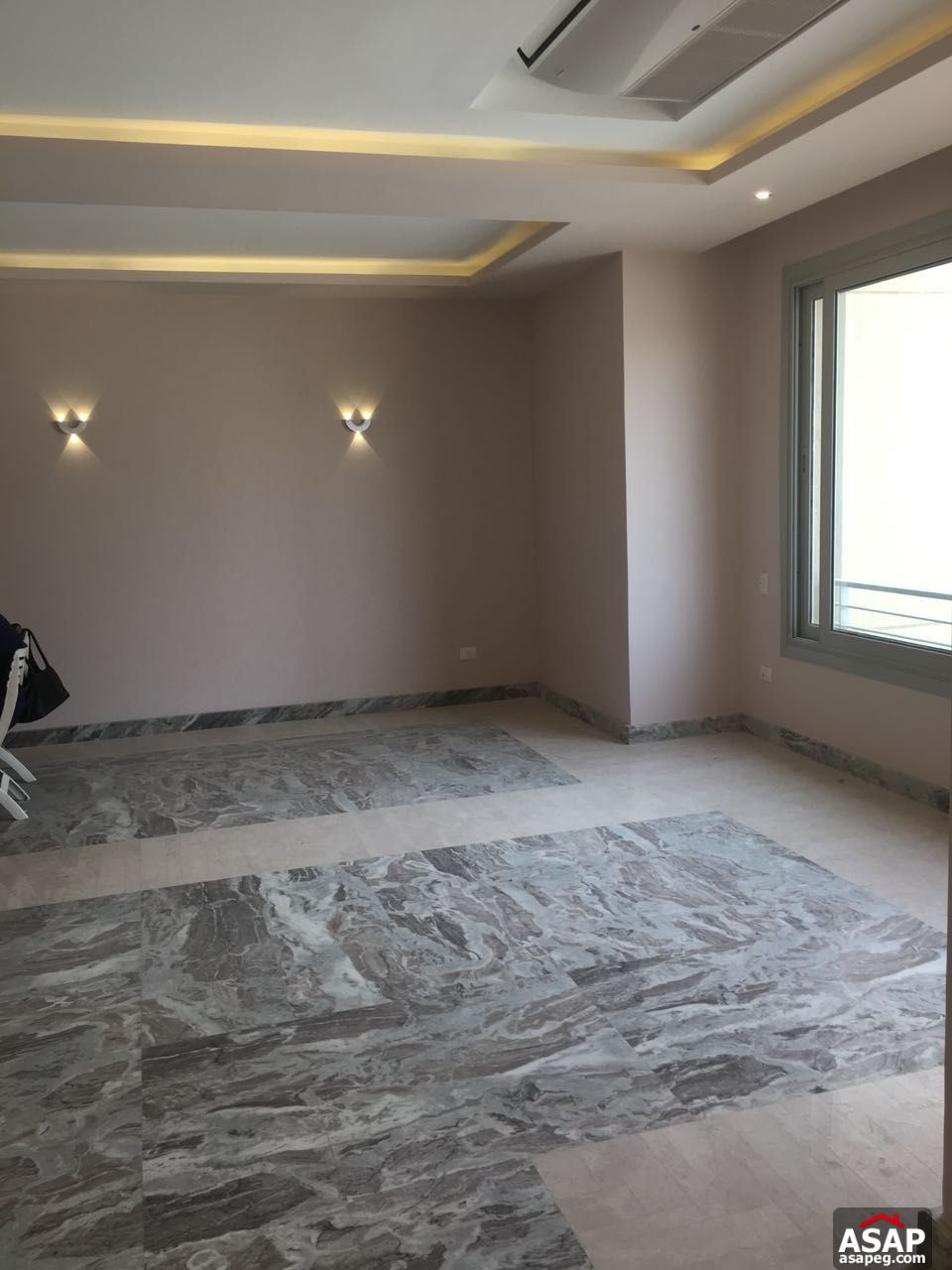 Apartment for Rent in Village Gate