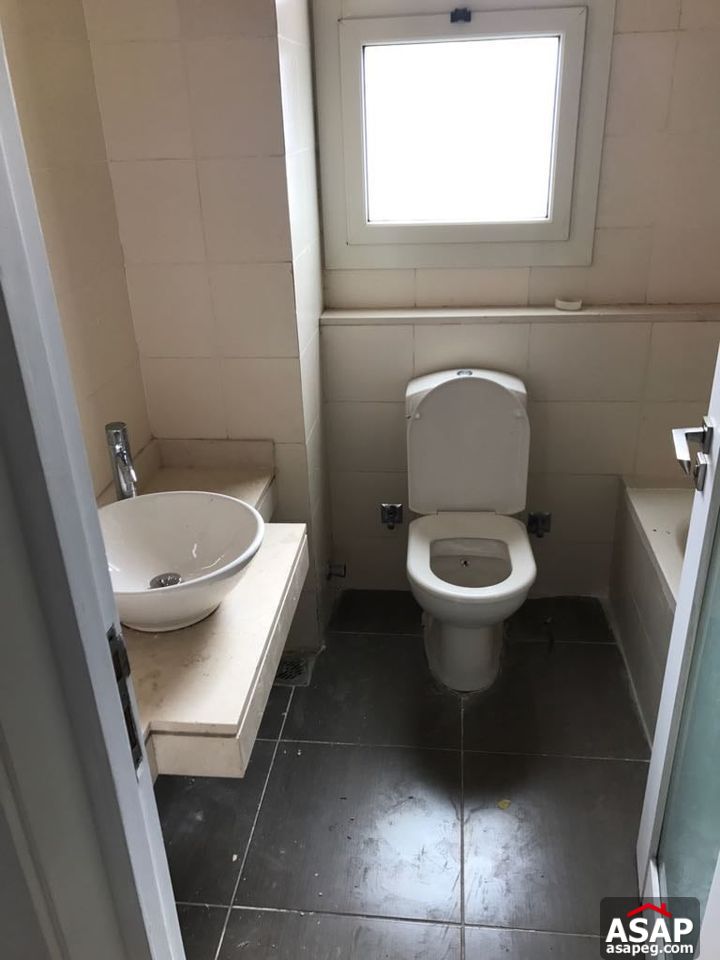 Studio for Rent in The Village Palm Hills