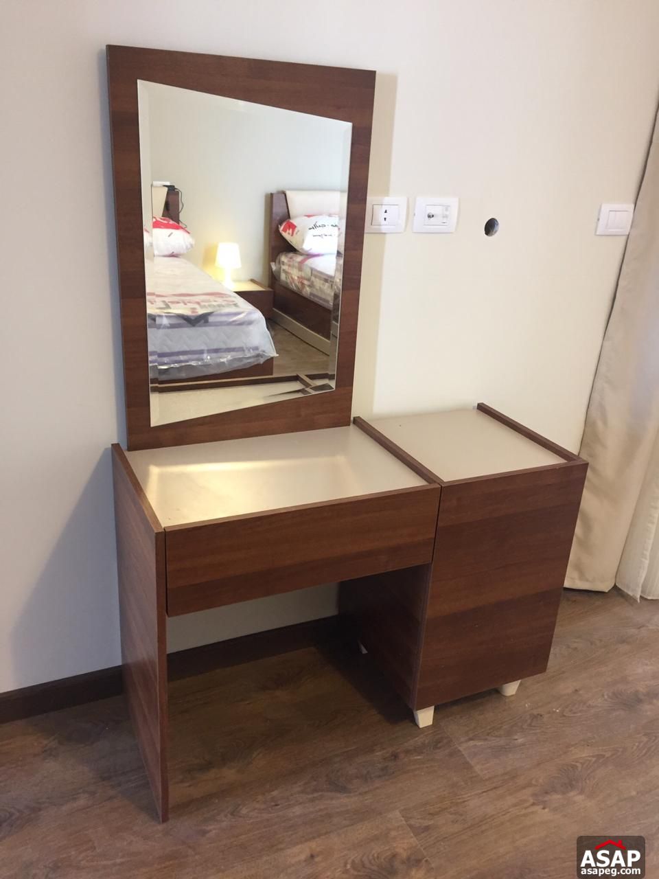 Modern Flat with Pool View for Rent in The WaterWay Modern Flat with Pool View for Rent in The WaterWay