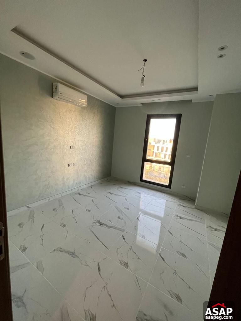 Triplex for Rent in Eastown Compound Triplex for Rent in Eastown Compound