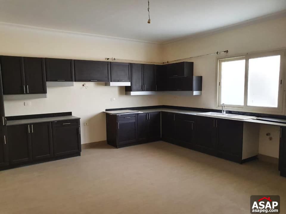 Villa with Swimming Pool for Rent in Karma Heights