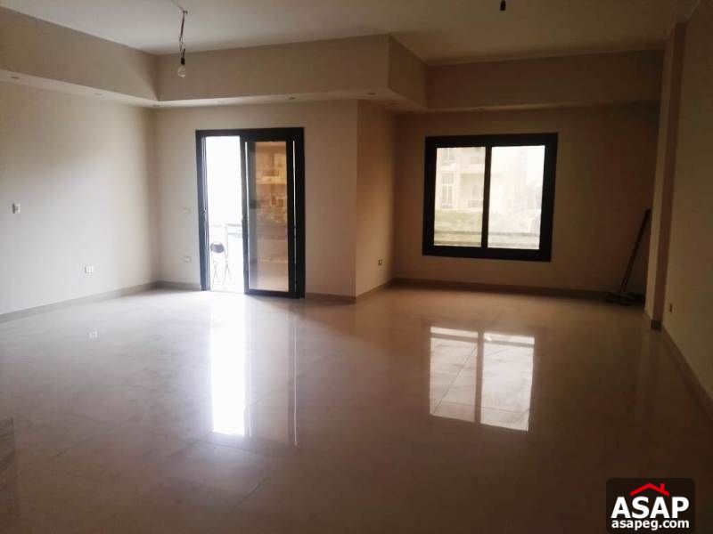 Apartment for Rent in West Golf Apartment for Rent in West Golf