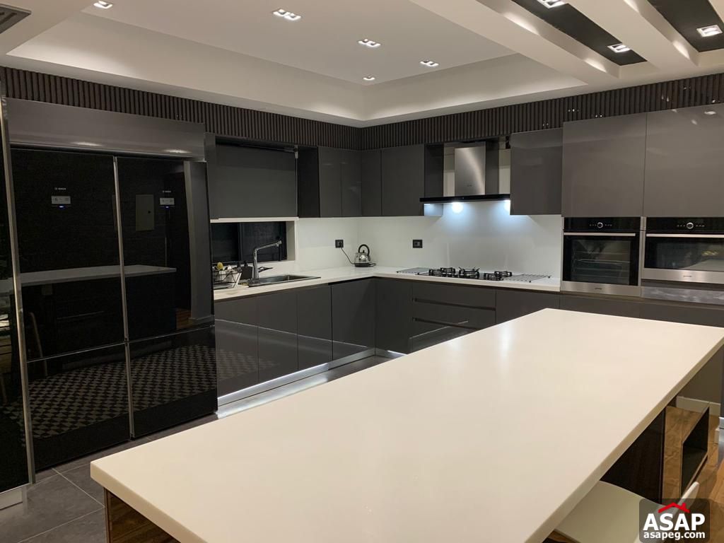 Ultra Modern Apartment for Rent in The WaterWay