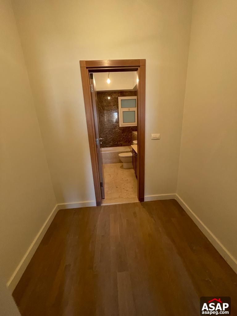 Apartment with Lake View for Sale in Mivida Compound Apartment with Lake View for Sale in Mivida Compound