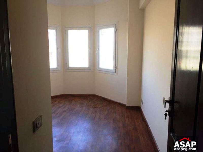 I Villa for Rent in Mountain View