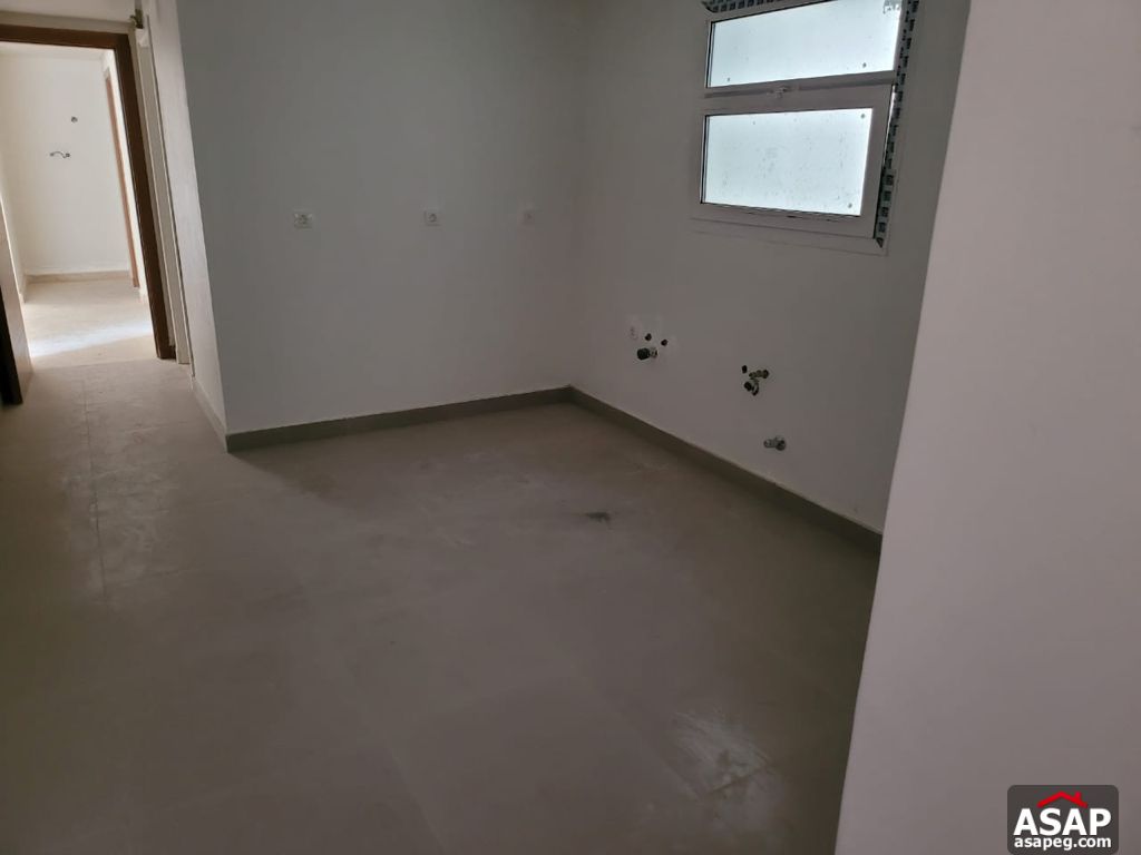 Fully Finished Apartment for Sale in Mivida Compound Fully Finished Apartment for Sale in Mivida Compound