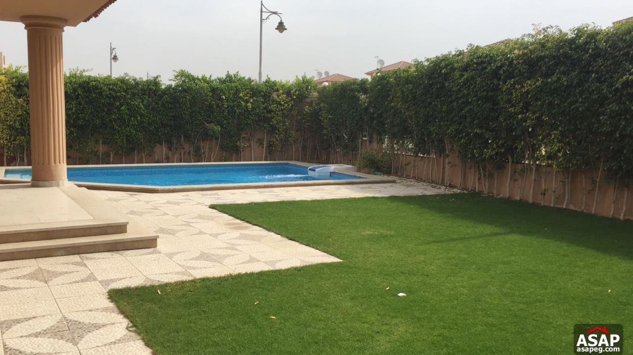 Villa with Pool for Rent in Royal City - Sheikh Zayed Villa with Pool for Rent in Royal City - Sheikh Zayed
