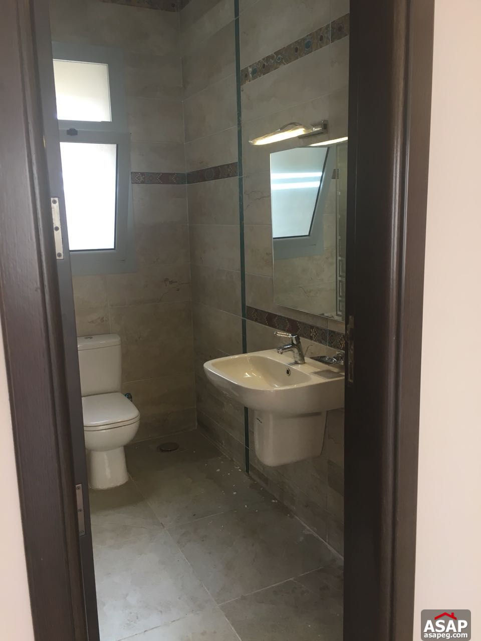 Apartment for Rent in Village Gate