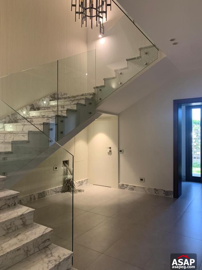 Twin House for Sale in Hyde Park Twin House for Sale in Hyde Park