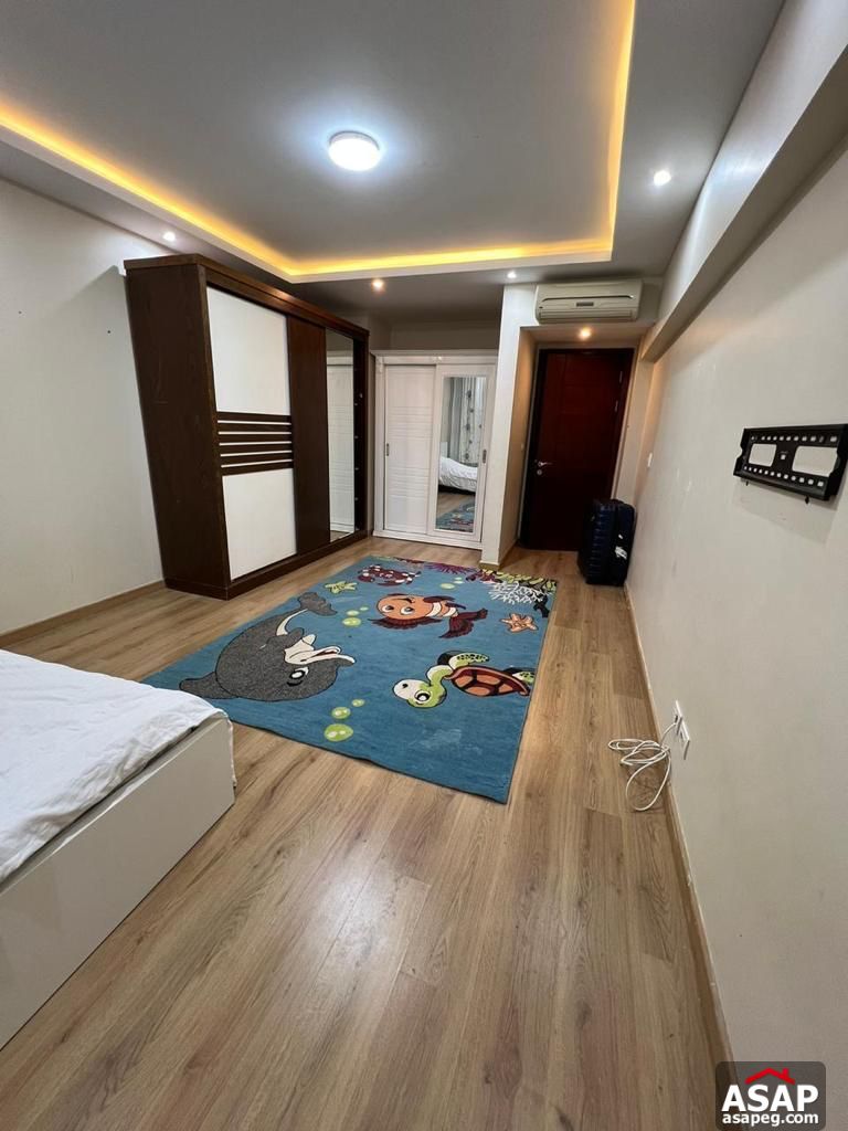 Furnished Apartment for Rent in Hyde Park