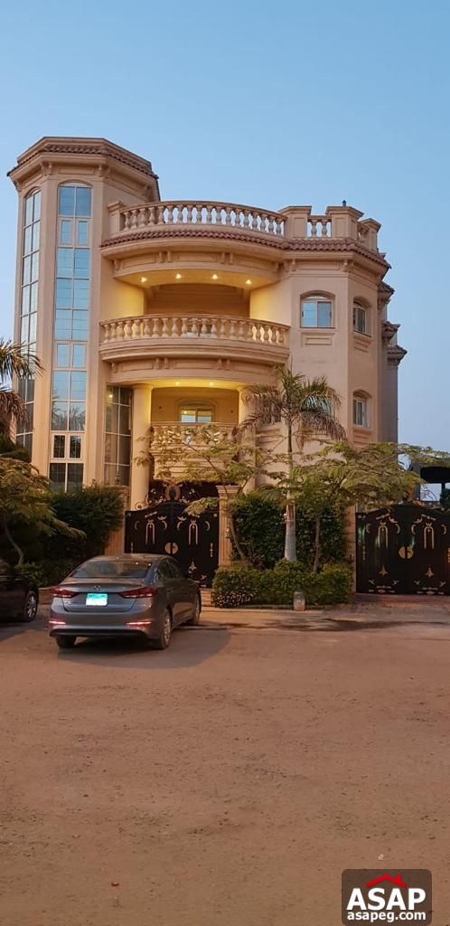 Villa with Swimming Pool for Sale in 5th Settlement Villa with Swimming Pool for Sale in 5th Settlement