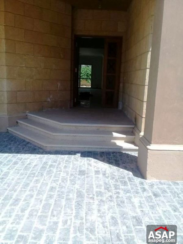 Villa with Garden for Rent in Bellagio - New Cairo Villa with Garden for Rent in Bellagio - New Cairo
