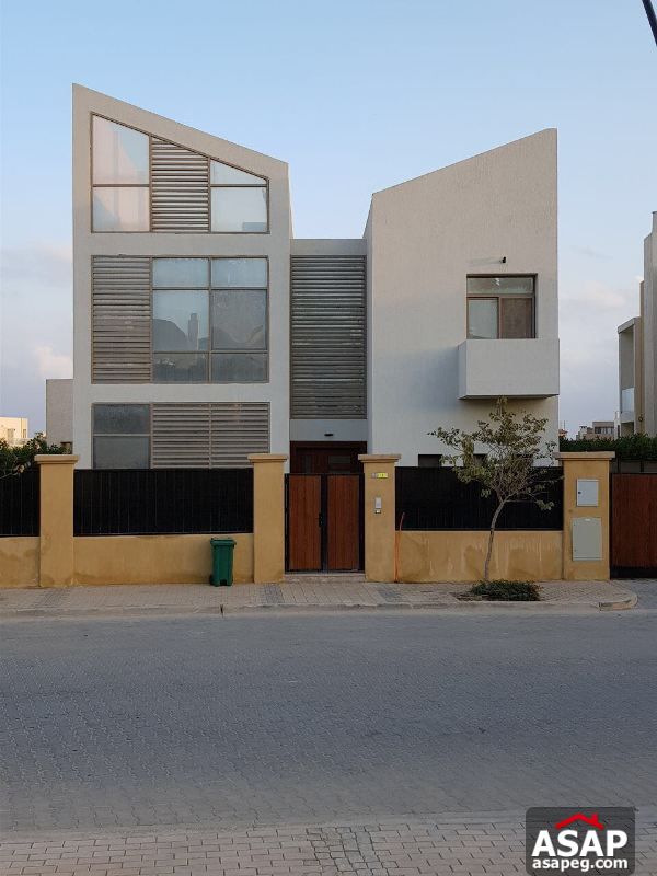 Villa for Rent in Allegria