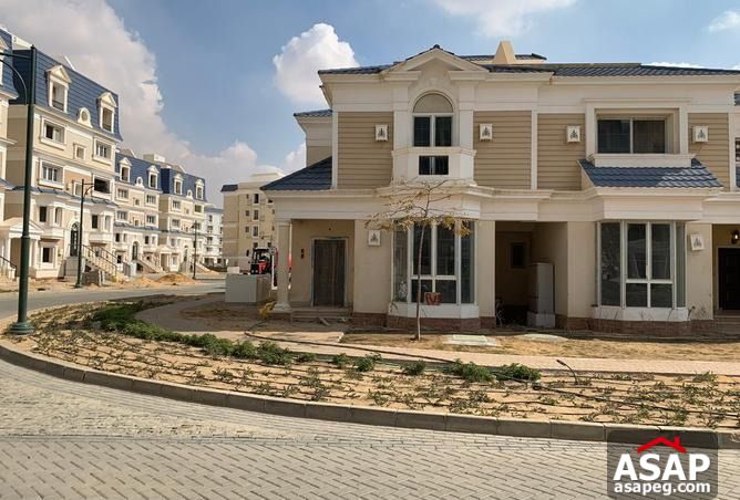 Town House for Sale in Mountain View Hyde Park